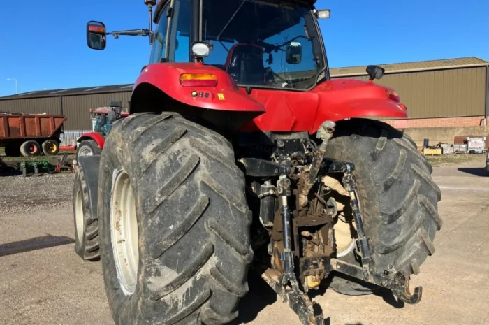Трактор CASE IH MAGNUM 340 (2011)- фото № 5