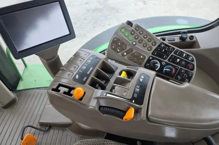 Трактор John Deere 8310R (2014) В наявності- фото № 4