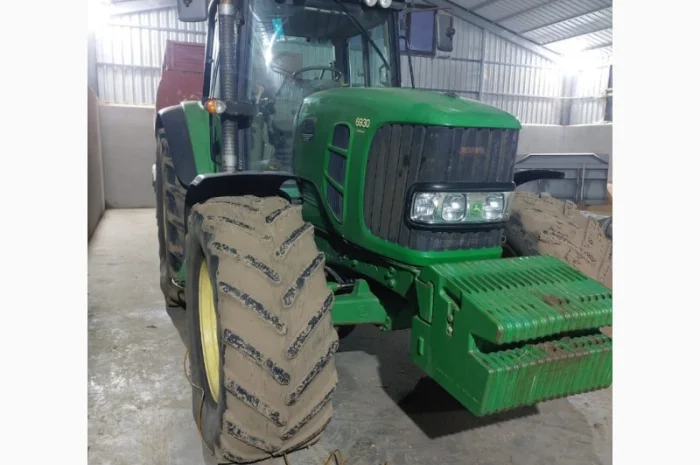 Трактор John Deere 6930 Premimum (2010) - Power Quad- фото № 3