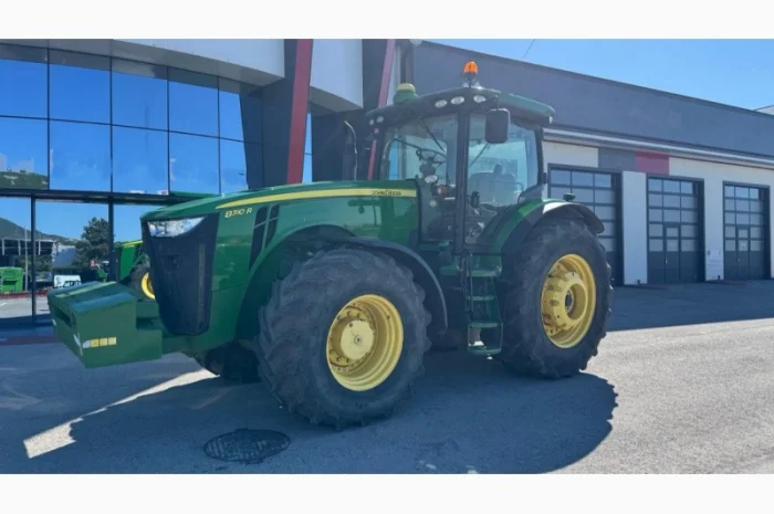 Трактор John Deere 8310R (НОВА задня шина / Powershift)- фото № 1
