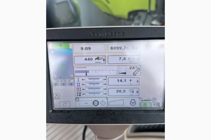 Трактор John Deere 8310R (НОВА задня шина / Powershift)- фото № 13