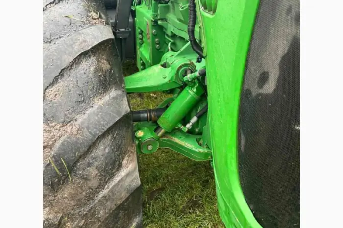 Трактор John Deere 8520- фото № 7