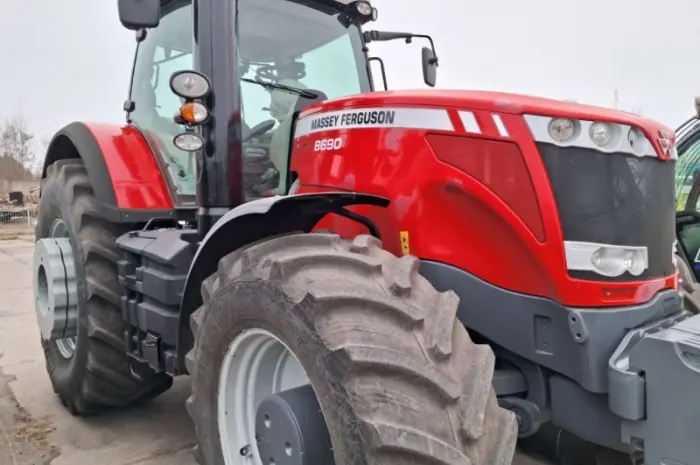 Трактор Massey Ferguson 8690- фото № 1