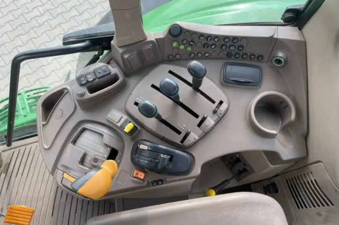 Трактор John Deere 6195M- фото № 2
