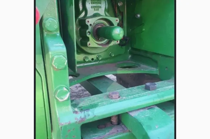 Трактор John Deere 8345R- фото № 9