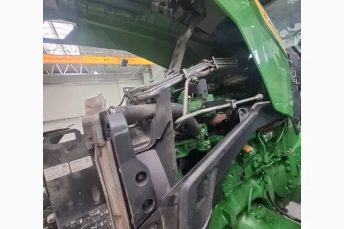Трактор John Deere 8R 340- фото № 8