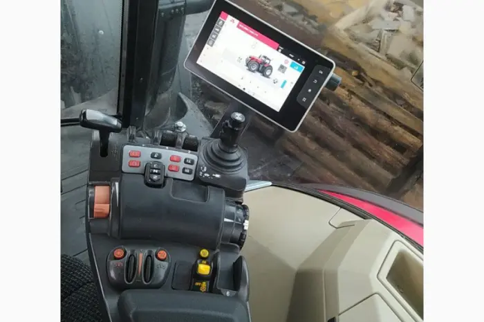 Трактор Massey Ferguson 8737 S- фото № 10