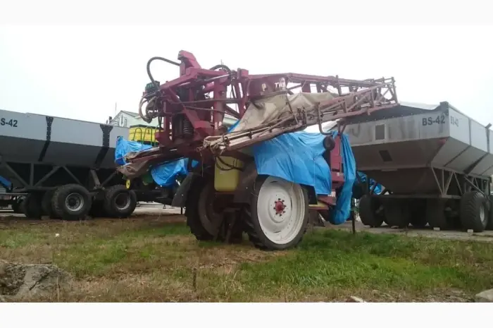 Опрыскиватель Hardi Commander Plus Twin Force 2800L- фото № 1