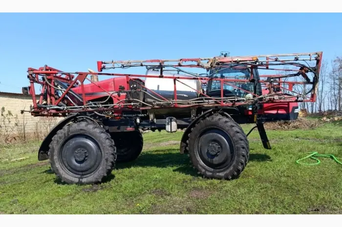 Обприскувач самохідний Case IH 3330 Patriot- фото № 1