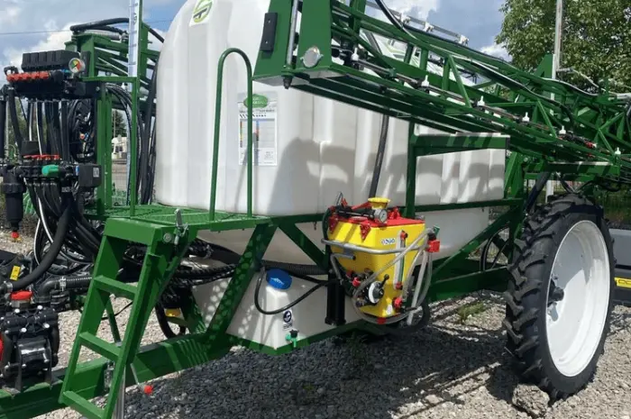 Обприскувач SPRAY PROFI 2500/21 - ефективність у кожному проході- фото № 1
