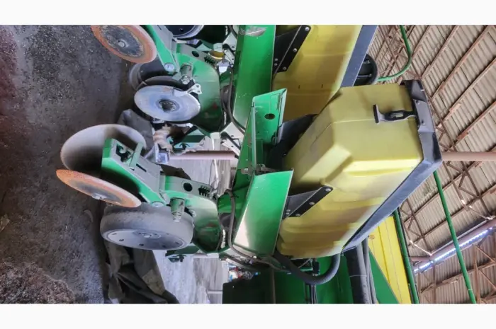 Сівалка точного висіву пневматична John Deere 1745- фото № 15
