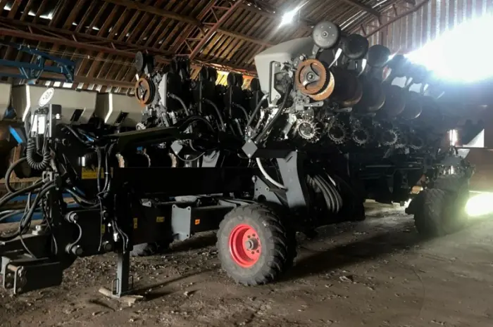 Сівалка точного висіву Fendt MOMENTUM 16- фото № 11