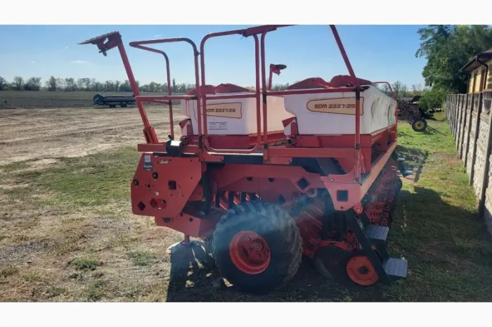 Продам 5-ти метрову зернову сівалку Kuhn SDM 2227/29- фото № 2