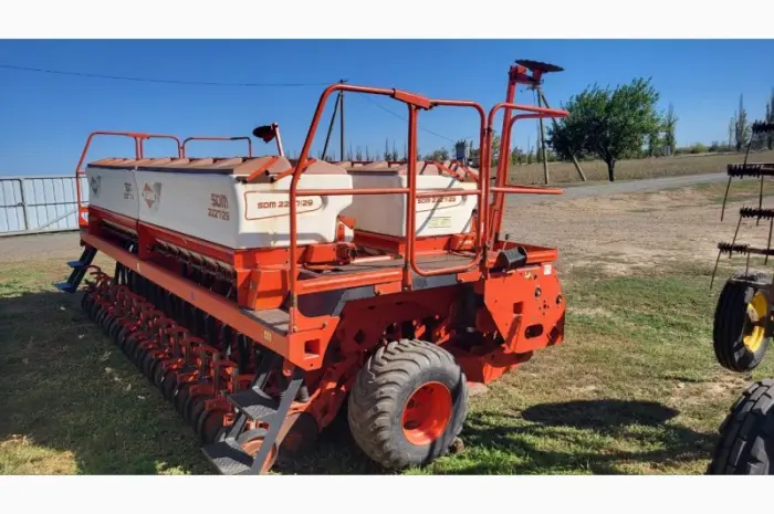 Продам 5-ти метрову зернову сівалку Kuhn SDM 2227/29- фото № 3