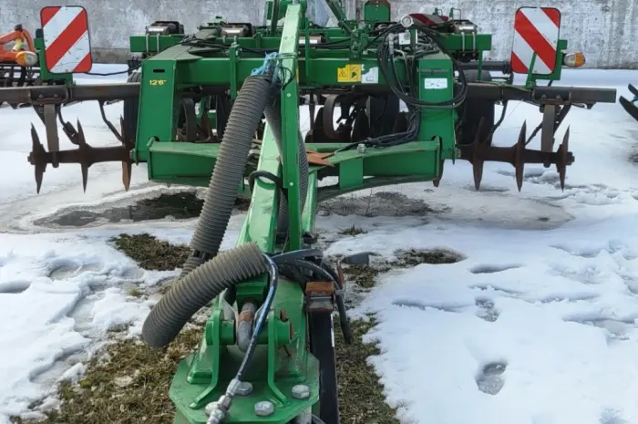 Продаж Дисковий глибокорозпушувач John Deere 2720 Disk Ripper- фото № 1