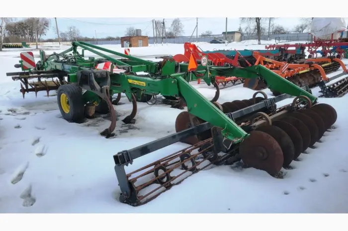 Продаж Дисковий глибокорозпушувач John Deere 2720 Disk Ripper- фото № 3