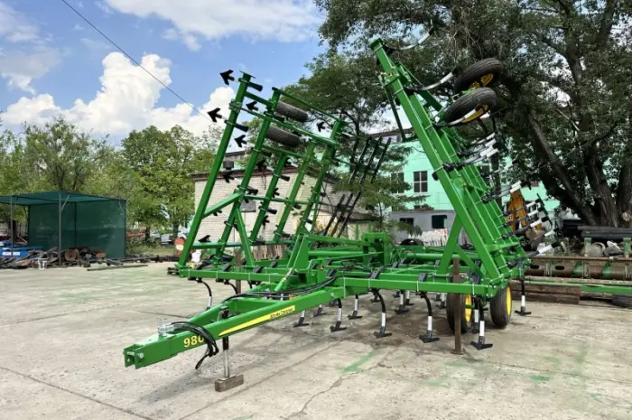Культиватор John Deere 980 шириною 11 метрів- фото № 13