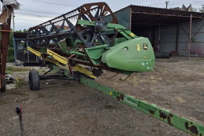 Жниварка  зернова John Deere 622R- фото № 1