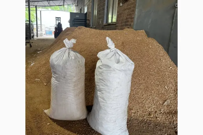 Продам відпрацьований грибний субстрат (грибний компост) для підвищення родючості ґрунту- фото № 1