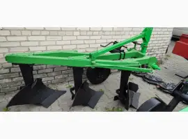 Зображення для оголошення Плуг навісний польовий лемішний оборотний 3х корпусний на мтз