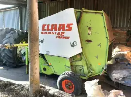 Зображення для оголошення Прес-підбирач рулонний Claas Rollant 42