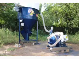 Зображення для оголошення Смеситель комбикорма и зерна 1000кг._Биоэкопром