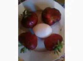 Зображення для оголошення Купить саженцы клубники гигантелла макси