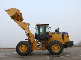Зображення для оголошення Фронтальный погрузчик SEM 656D
