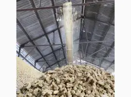 Зображення для оголошення Продам соєвий жмих (шрот, макуха) роздріб та оптом. Корм для кур-несучок ДОСТАВКА