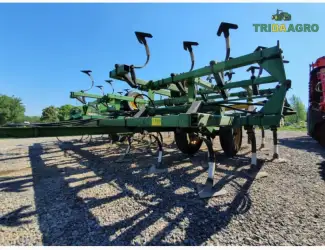 Зображення для оголошення Культиватор john deere 1010 (2000)