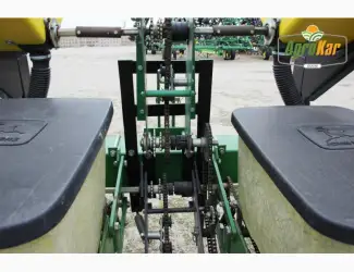 Зображення для оголошення Просапна сівалка john deere 7000 (FP) - 4 ряд
