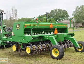 Зображення для оголошення No-Till сеялка Джон Дир John Deer 750 4, 5 метров б/у отличное состояние