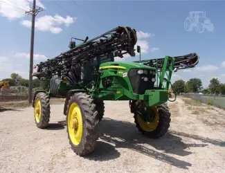 Зображення для оголошення Самоходный опрыскиватель John Deere 4830