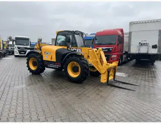 Зображення для оголошення Телескопічний навантажувач JCB 531-70 - 2009 рік