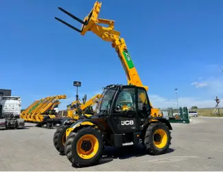 Зображення для оголошення JCB 531-70 - 2015 рік