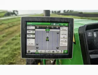Зображення для оголошення JOHN DEERE 4240