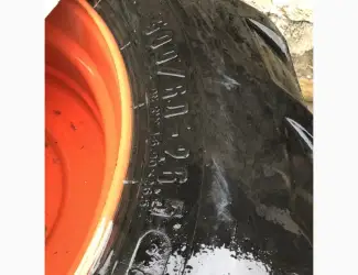Зображення для оголошення Шины Б/у для комбайна импорт 650/75R32 и 710/70R42