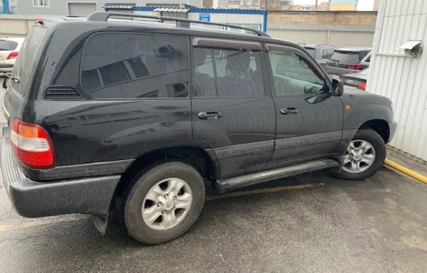 Продаю Toyota Land Cruiser 100 VX 20006