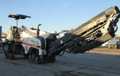 Дорожня Фреза Wirtgen W100F 2008 року