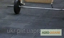 Напольное резиновое покрытие из цельнолитой резины