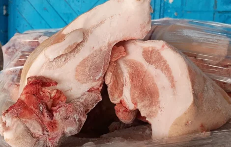 Продам баки свинные По запросу