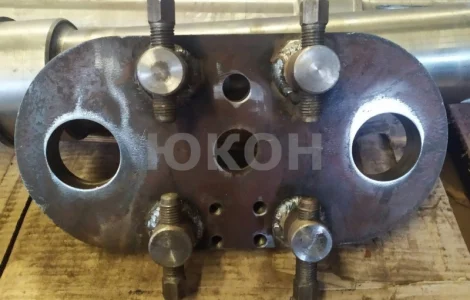 Плита передняя крепления роликов Б6-ДГВ. Плита ДГВ 1.01.08.000