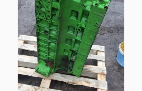 Блок цилиндров (БЦ) к двигателю DEUTZ-FAHR 2013, б/у