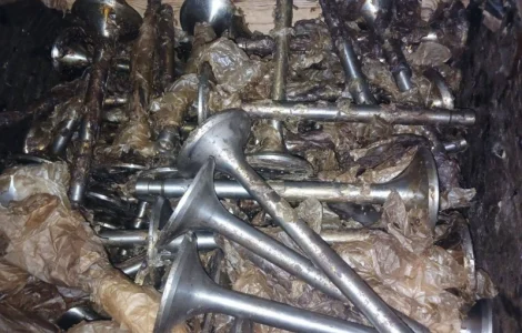 Клапан газорозподілу вихлопу до ДВЗ 6NVD48AU