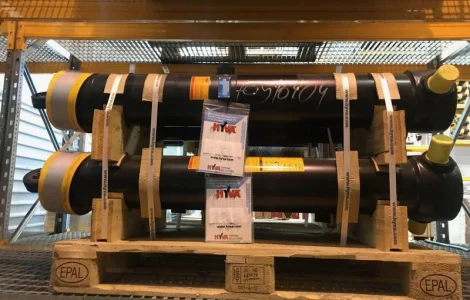 Гидроцилиндр 5-ти штоковый, фронтальный с внешним кожухом (FC169-5-5355)