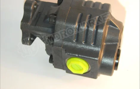 17 л Шестеренчатый (шестерной) гидравлический насос (3 Болта) UNI