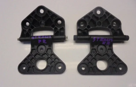 500368694 Петля капота Iveco Stralis 504306106