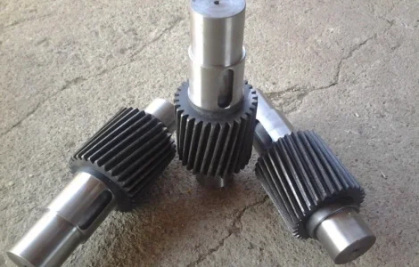 Вал-шестерни и шестерни редуктора грануляторов ОГМ 1,  5 ОГМ 0,  8