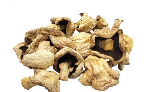 Печериці (Agaricus) (Шампіньйони) сушені