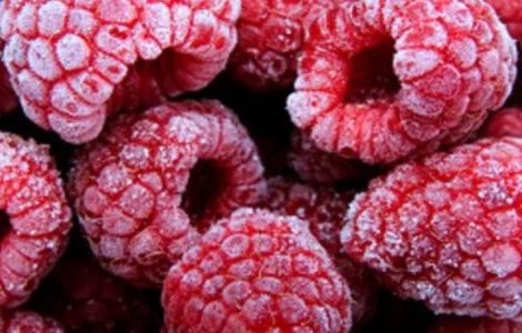 Продам малину замороженную